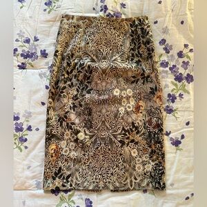 Floral Pattern Pencil Skirt